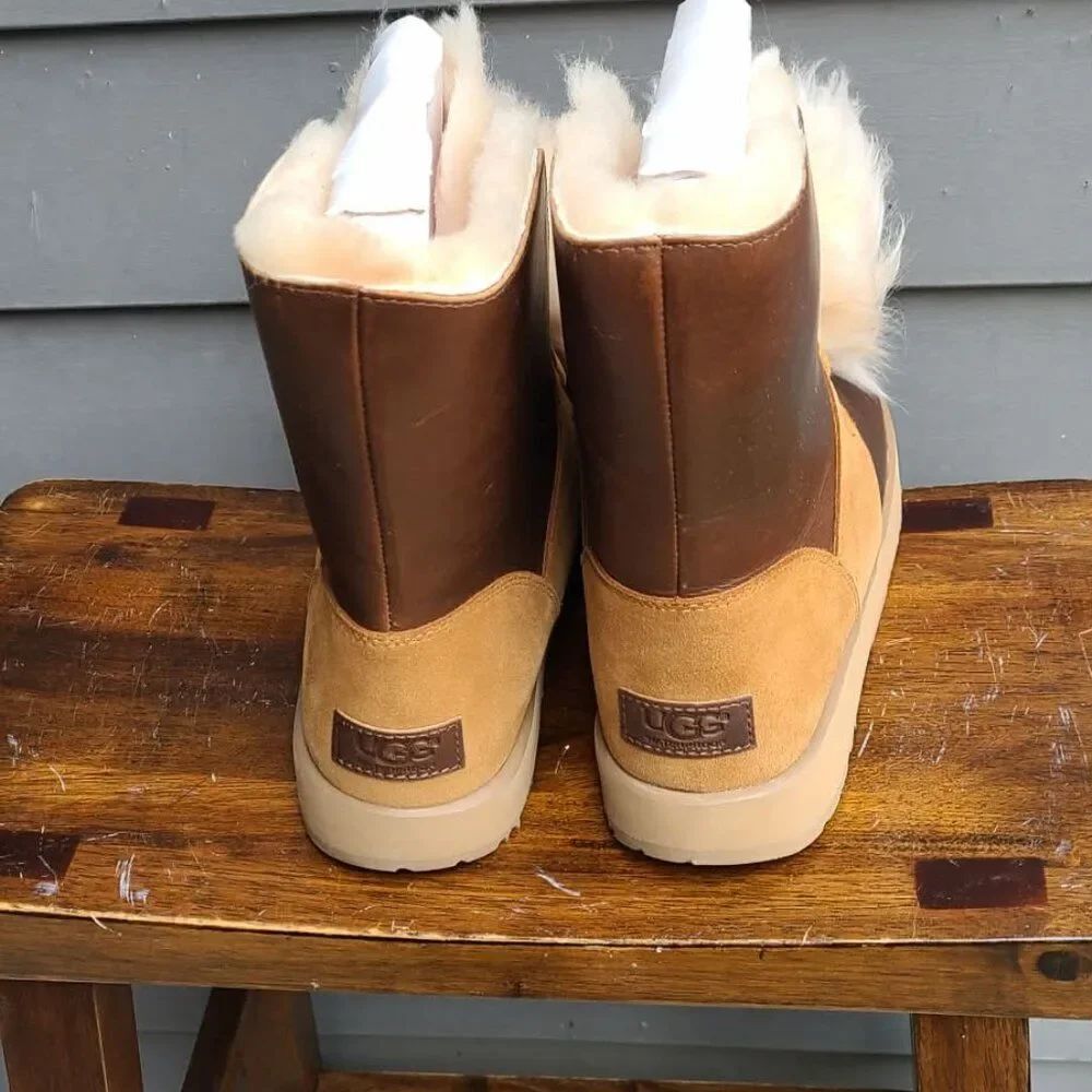 UGG Isley Brown Leather Chestnut Suede Waterproof Boots with Pom Pom size 9 1/2 - Picture 5 of 14